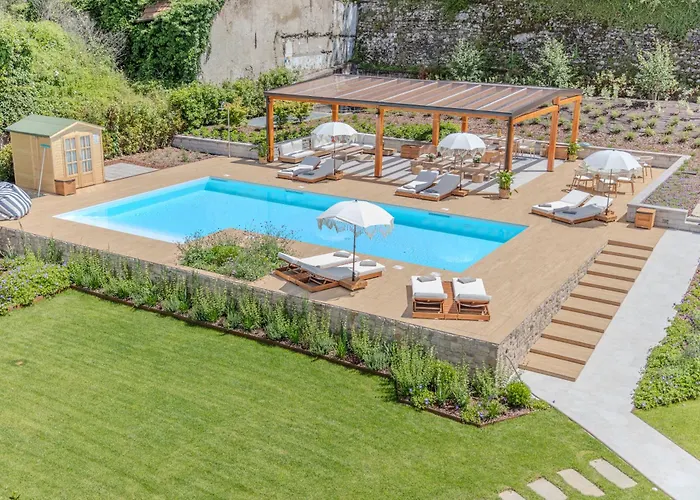 Diamond Apartments